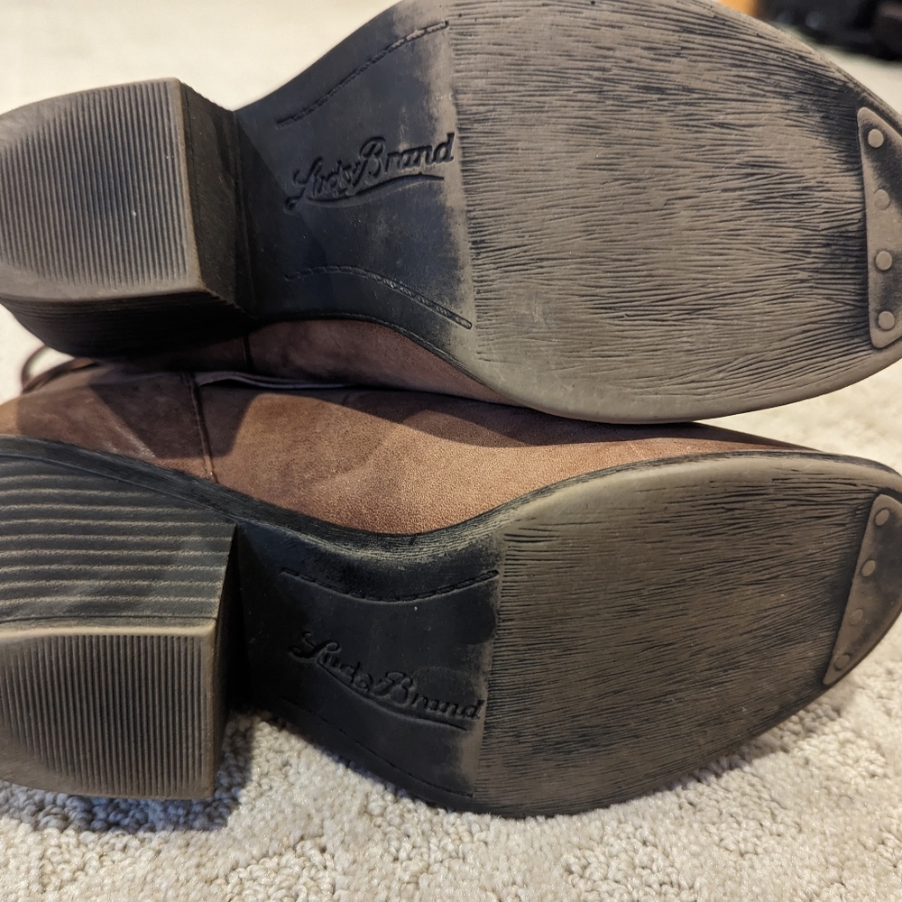 Lucky Brand Light Brown Booties, Size 8.5M